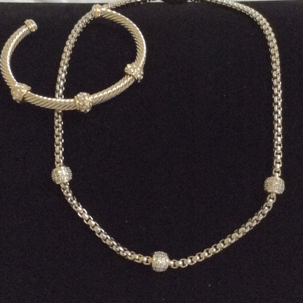Silver necklace